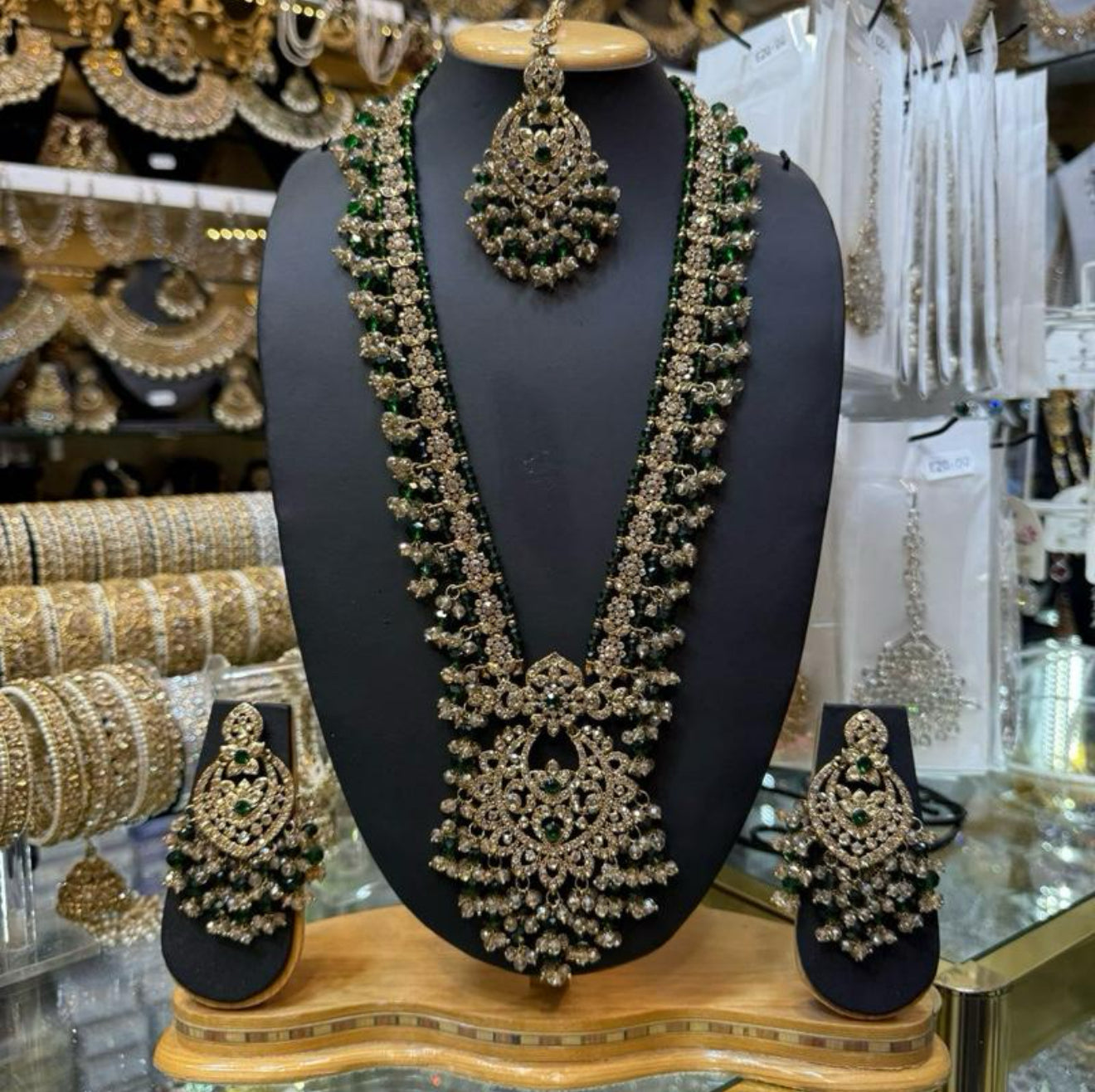 Indian jewellery long necklace